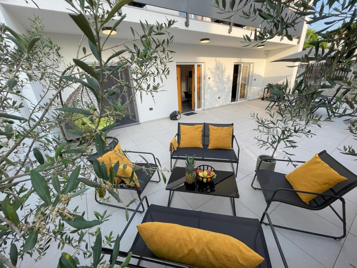 Valkane Beach Apartments Pula Zewnętrze zdjęcie