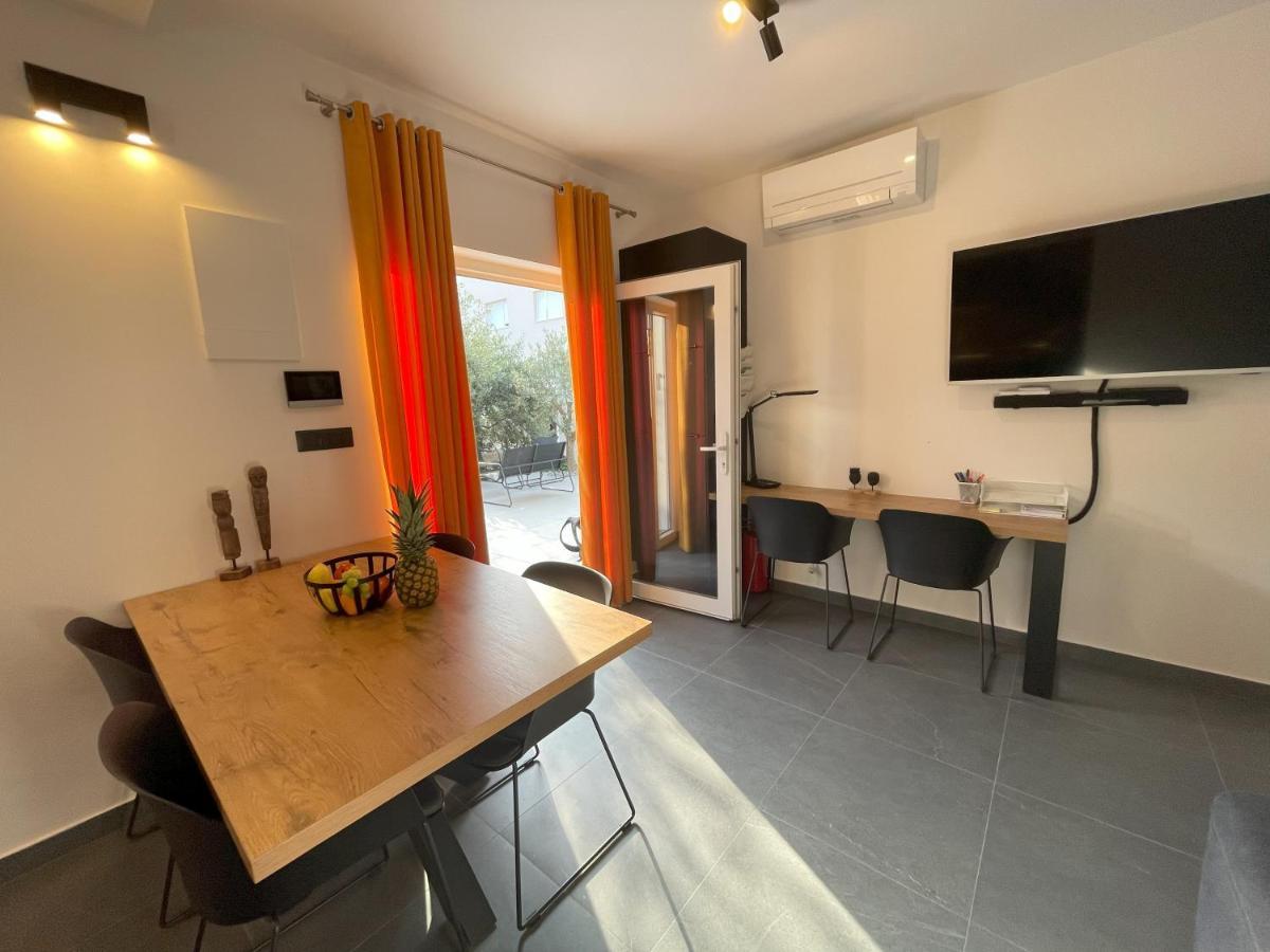 Valkane Beach Apartments Pula Zewnętrze zdjęcie