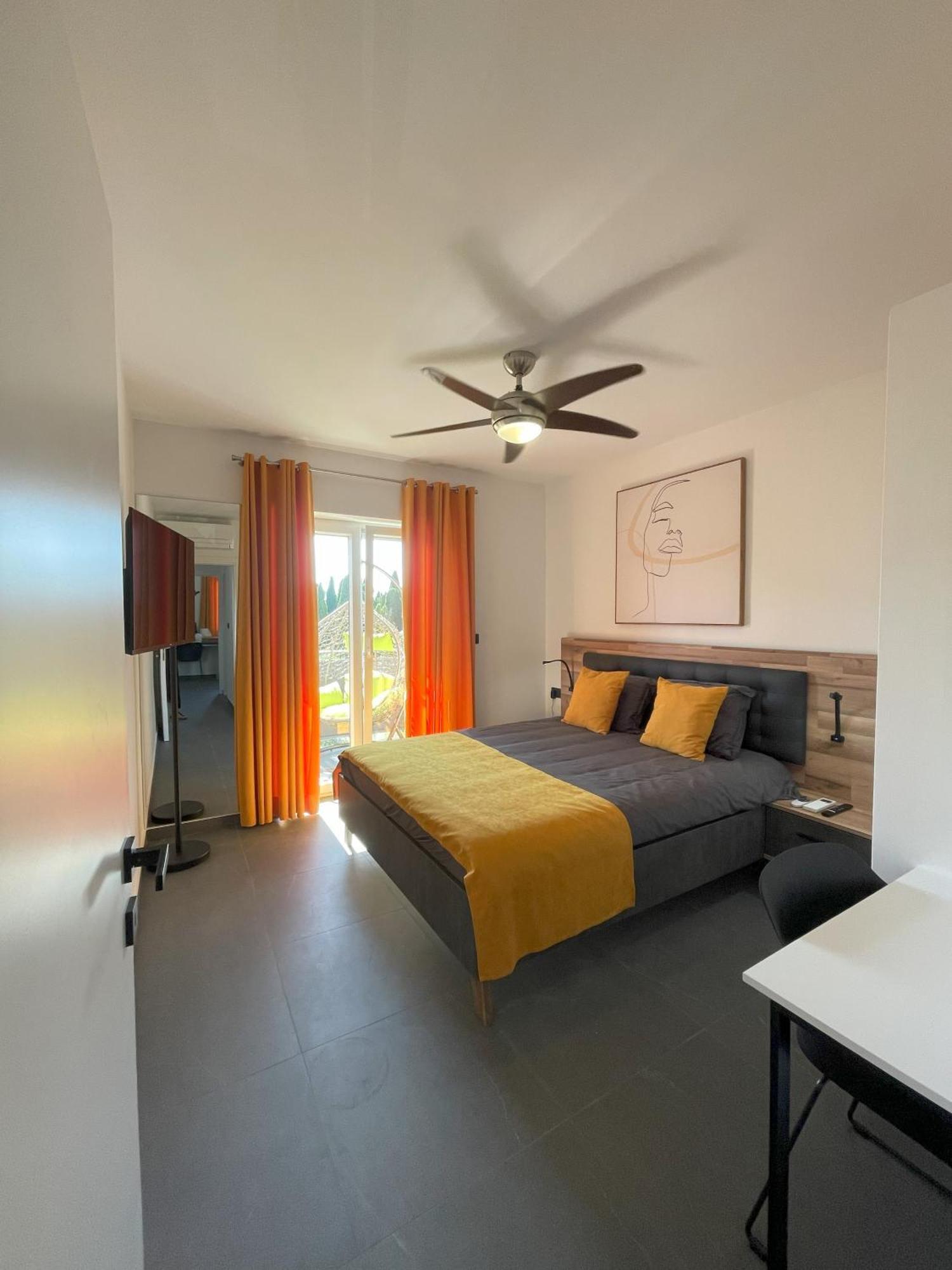 Valkane Beach Apartments Pula Zewnętrze zdjęcie